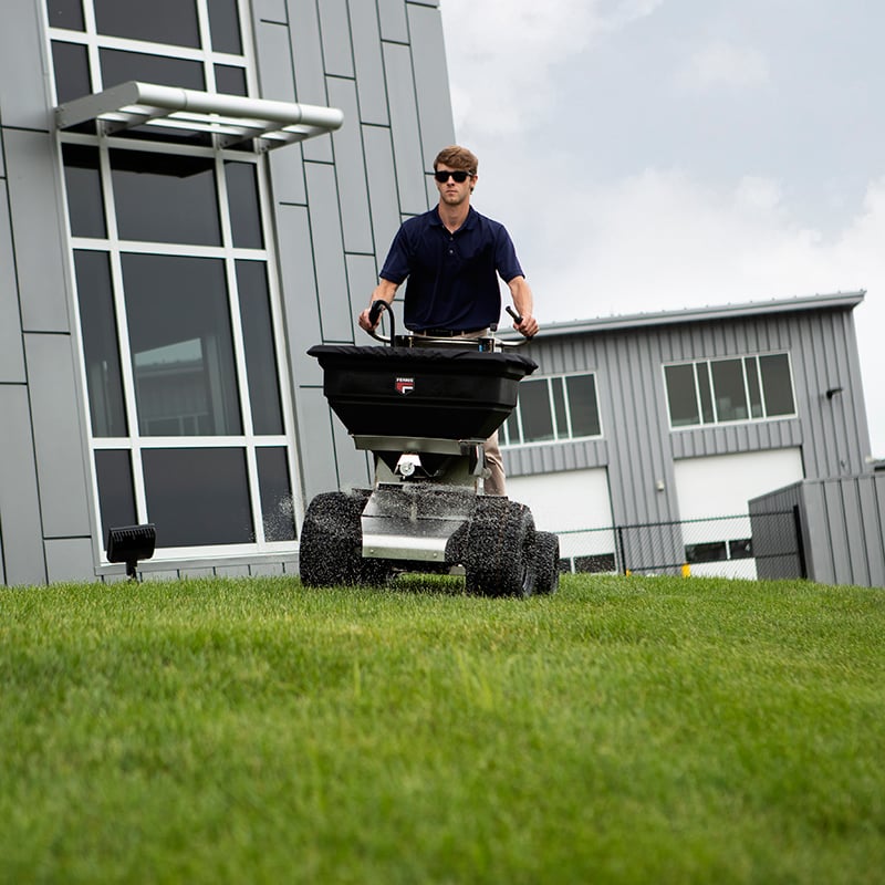 Ferris | Rover XC FS1200 Ride-On Spreader